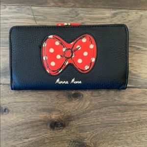 Minnie mouse wallet